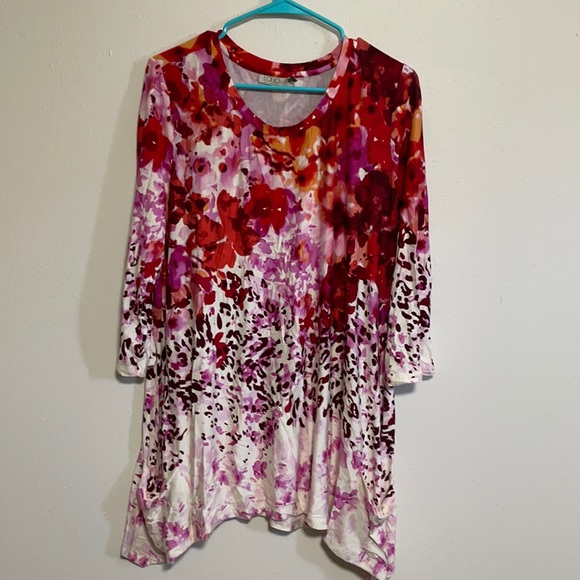 Logo tunic